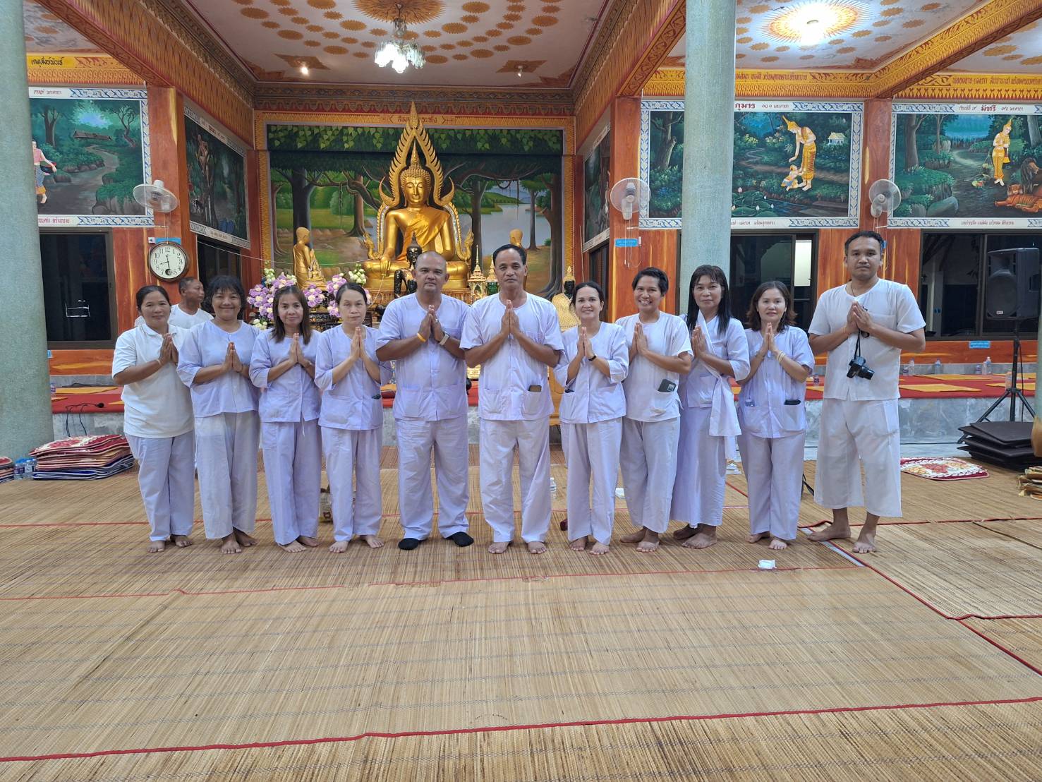 กิจกรรมสวดมนต์-ทำวัตรเย็น นอนวัด และนุ่งผ้าไทยใส่บาตร ประจำปีงบประมาณ พ.ศ.2568