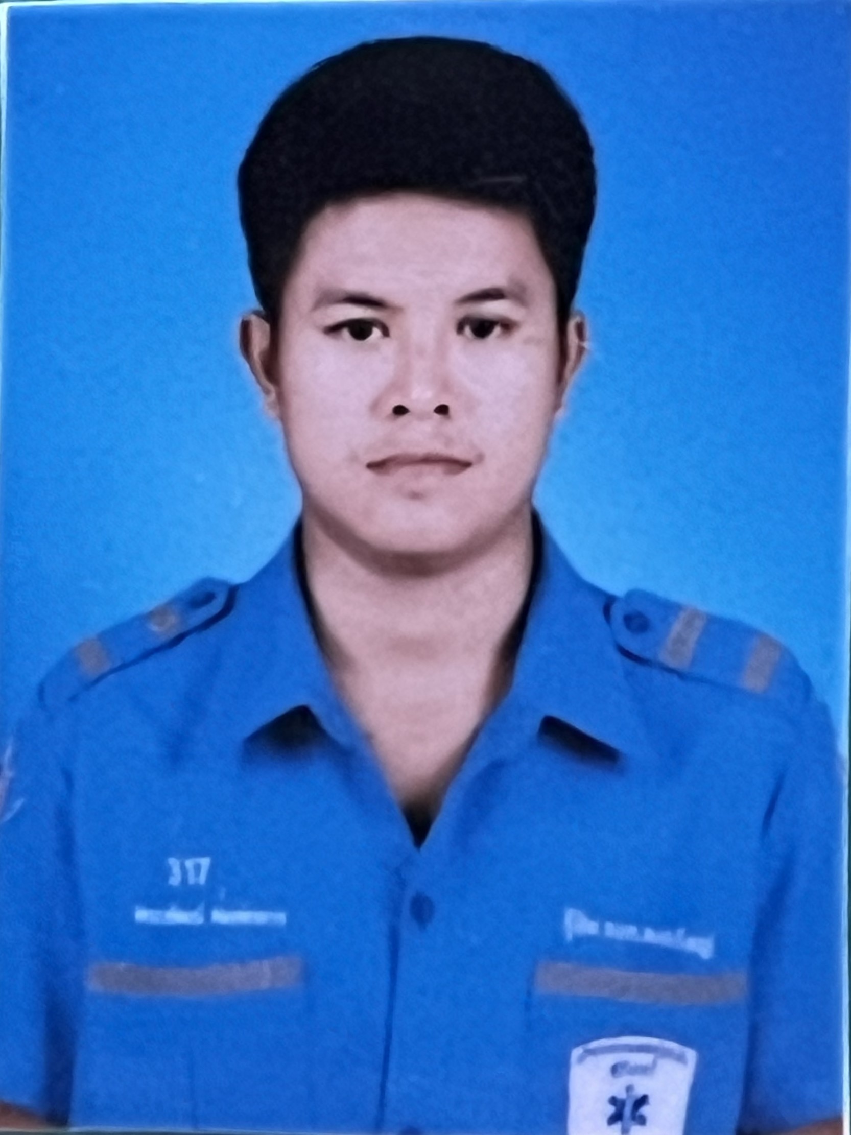 นายพีระพัฒน์ พิมพ์กลาง
